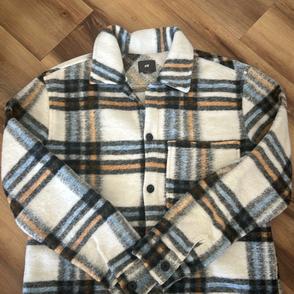 H+M Shacket - image 1